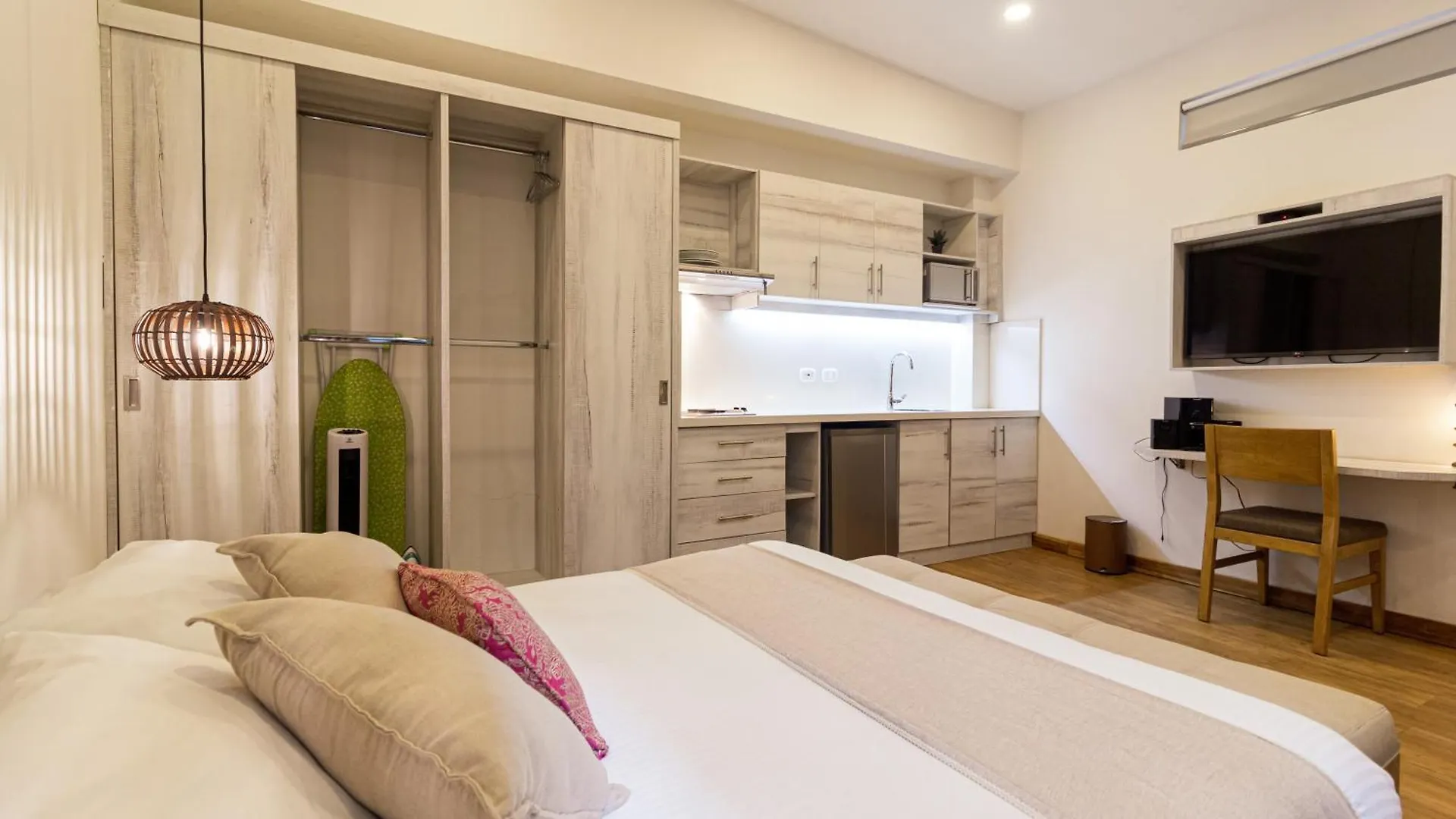 Cartagena Suites De Manga 0*,  Colombia
